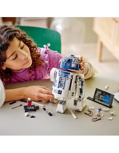 LEGO® Star Wars R2-D2 75379