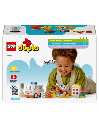 LEGO Duplo Karetka z kierowcą 10447
