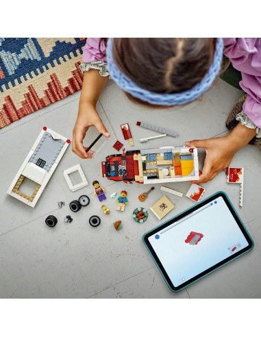 LEGO City Wakacyjny kamper pełen...