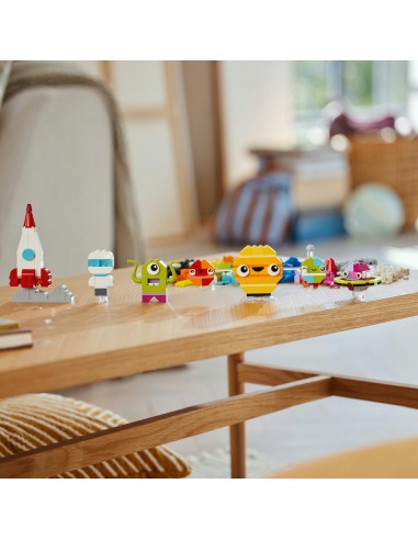 LEGO® Classic Kreatywne planety 11037...